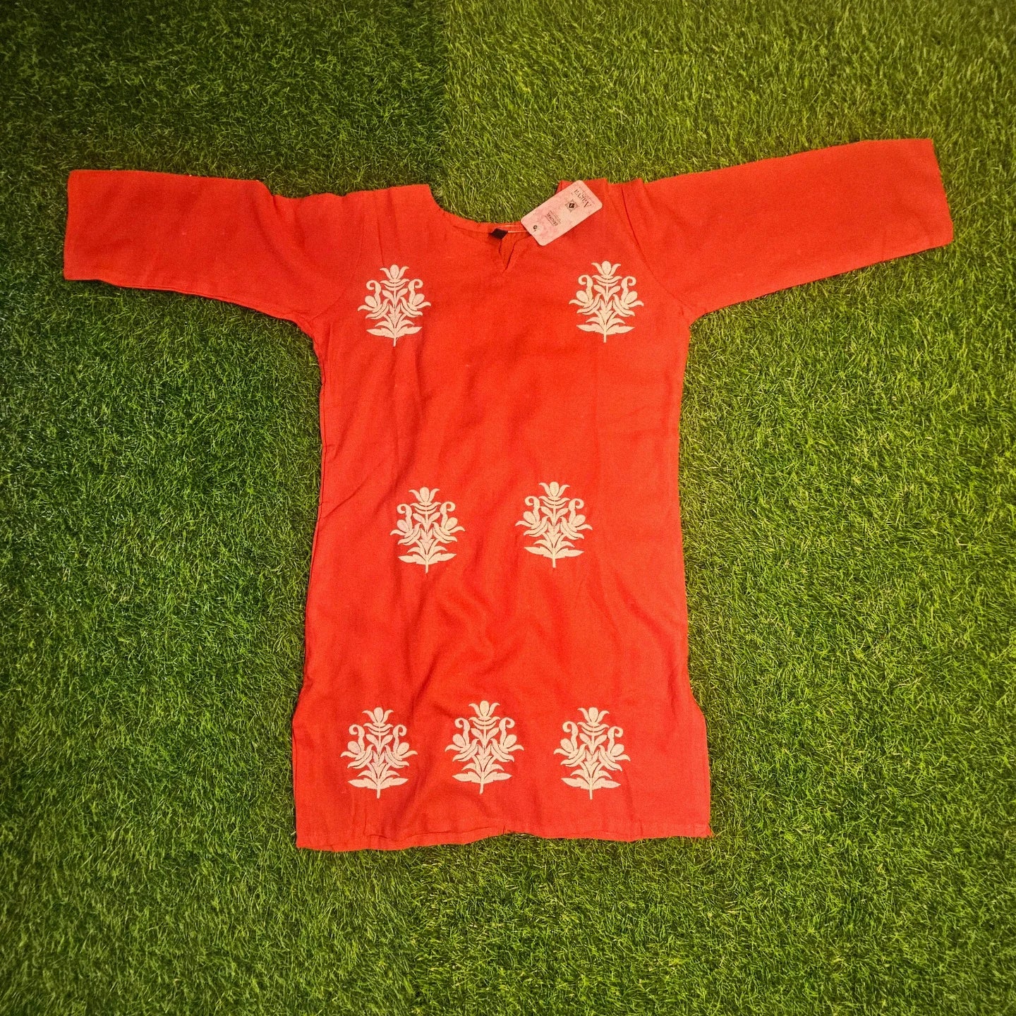 Women's Straight Fit Tunic Hand Embroidered Lucknowi Chikankari Straight Top Short Kurti